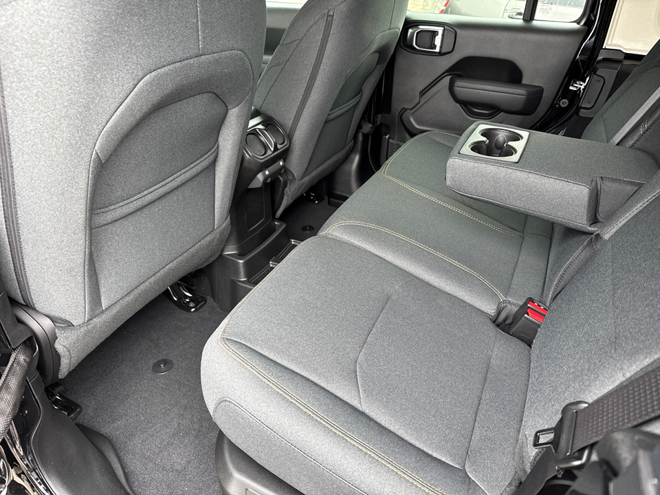 2025 Jeep Wrangler Sport 4xe photo 17