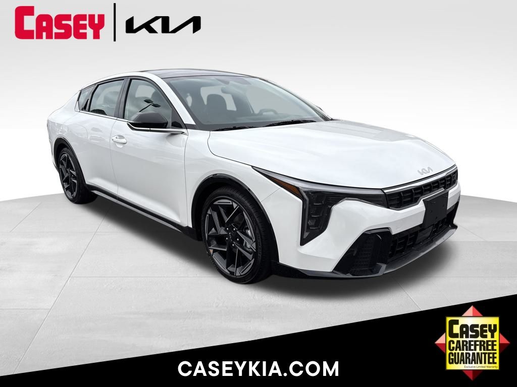 2025 Kia K4 GT-Line's photo