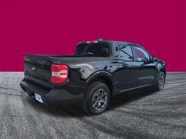 2025 Ford Maverick XLT photo 2