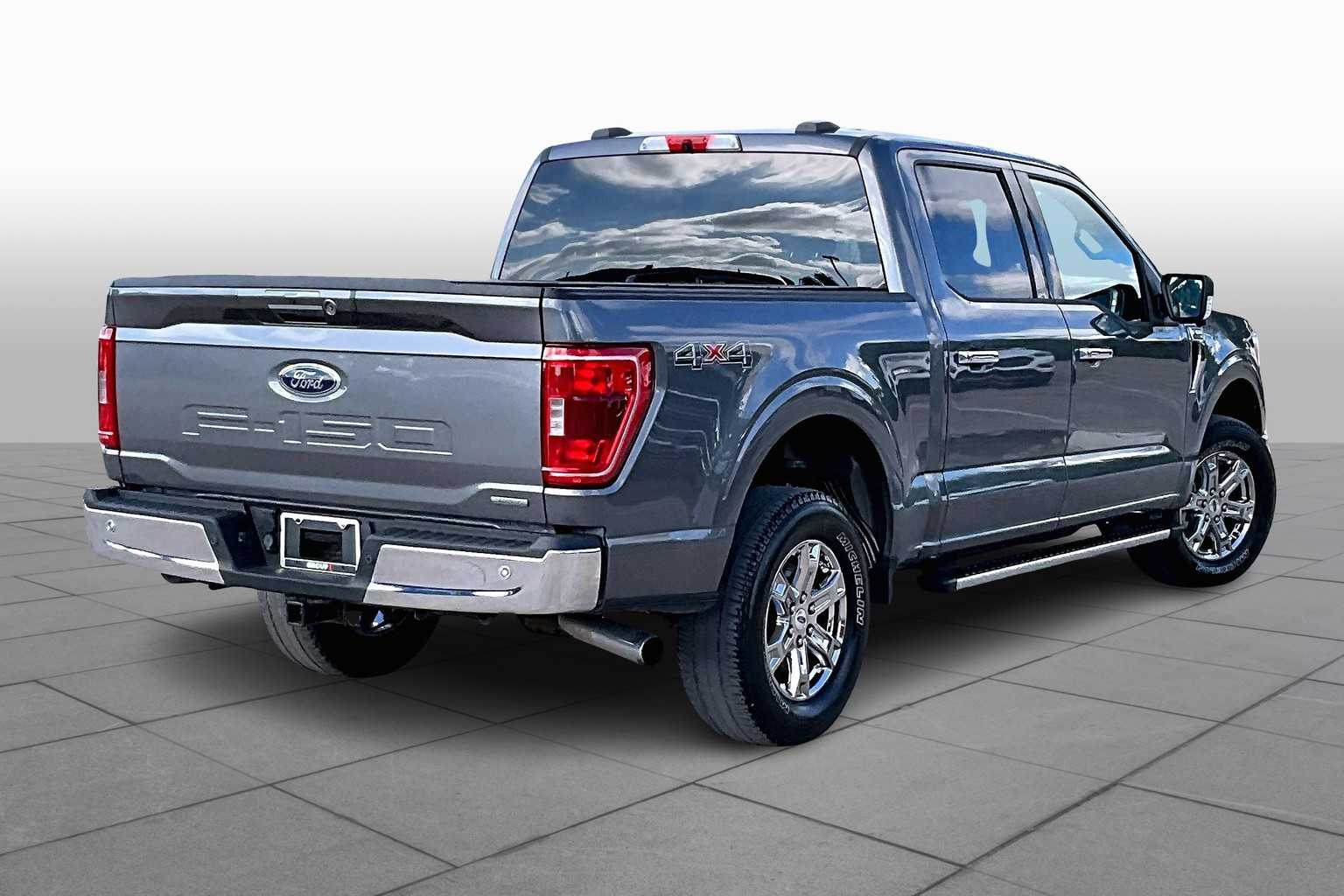 2021 Ford F-150 XLT photo 13
