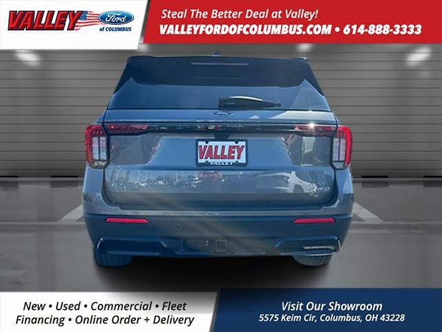 2025 Ford Explorer ST-Line photo 3