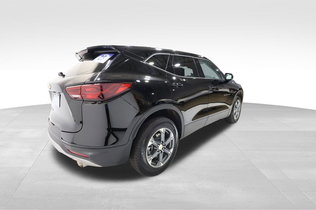 2025 Chevrolet Blazer 2LT photo 4
