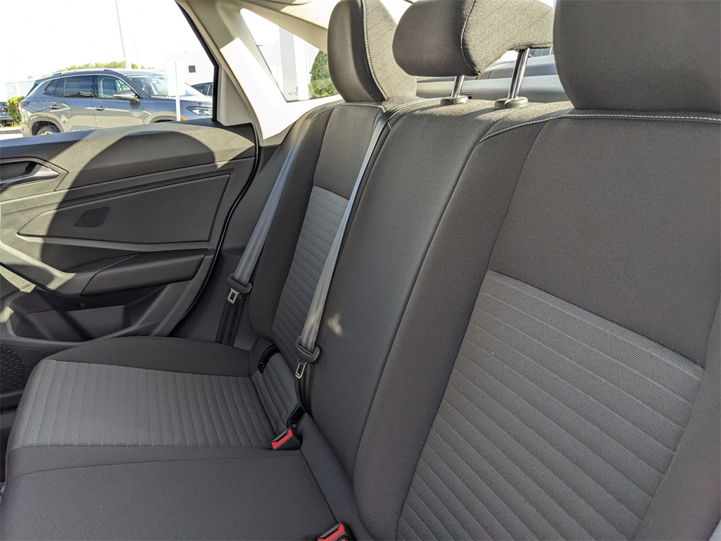 2025 Volkswagen Jetta 1.5T S photo 16
