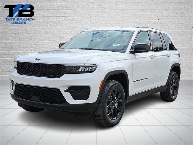 2025 Jeep Grand Cherokee Altitude's photo