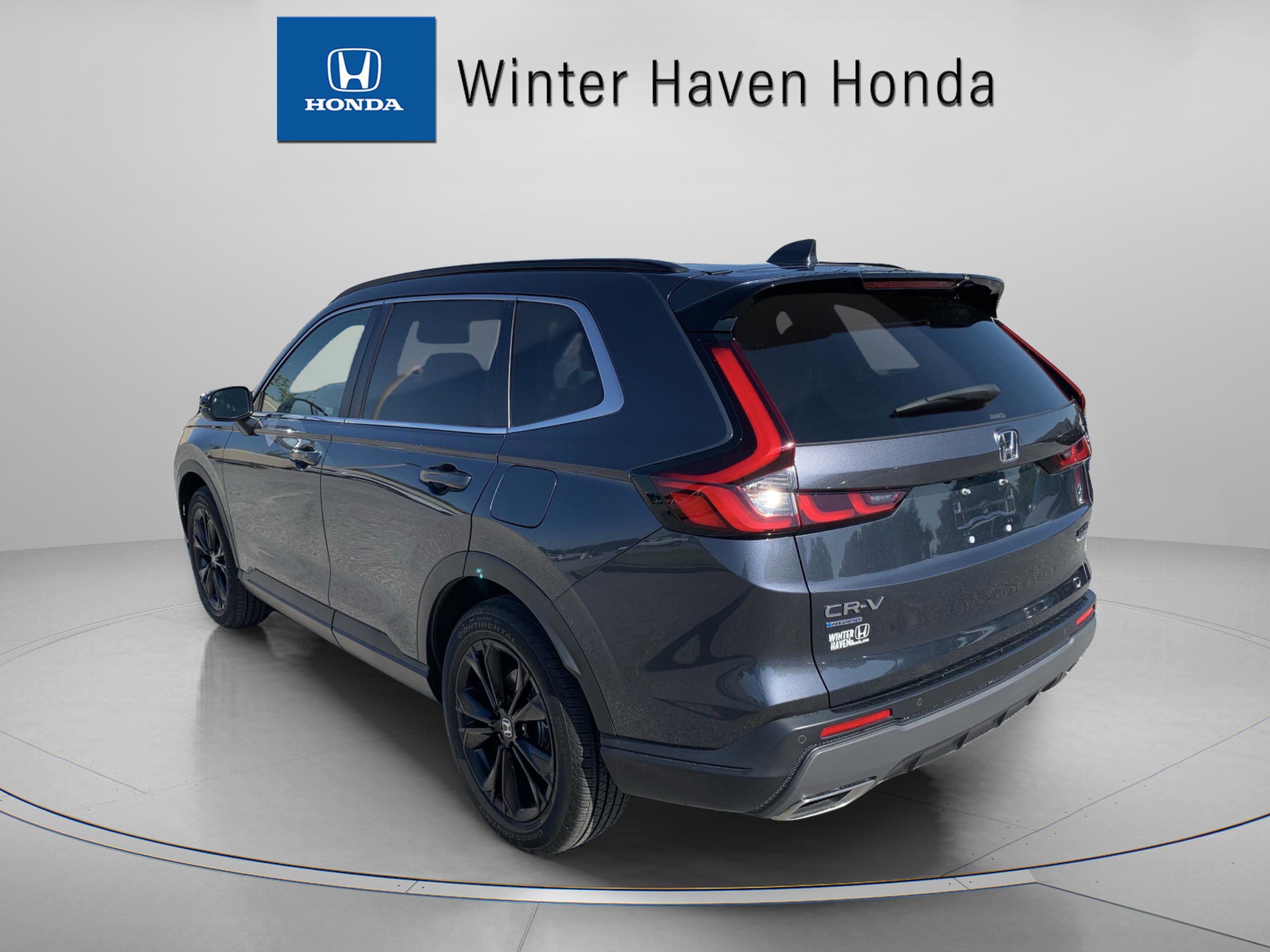 2024 Honda CR-V Hybrid Sport Touring photo 4