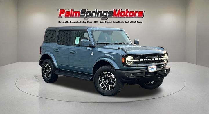 2025 Ford Bronco 4-Door Outer Banks's photo