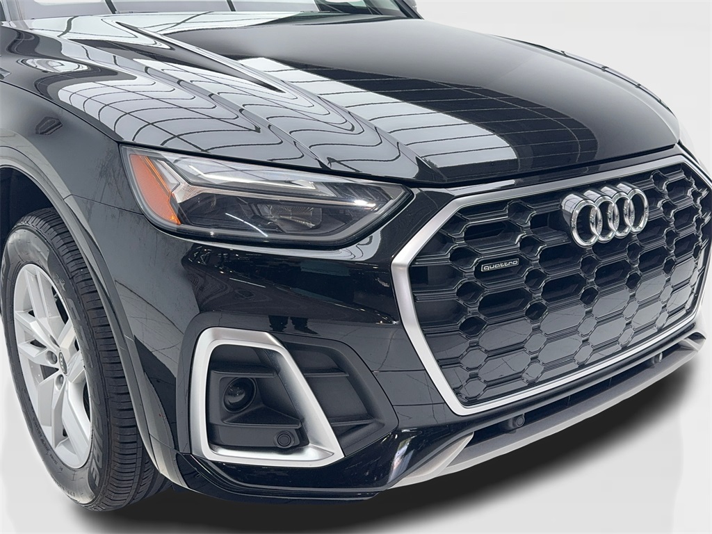 2022 Audi Q5 45 S line Premium photo 2