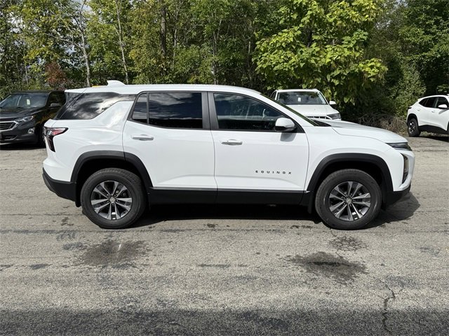 2026 Chevrolet Equinox LT photo 3