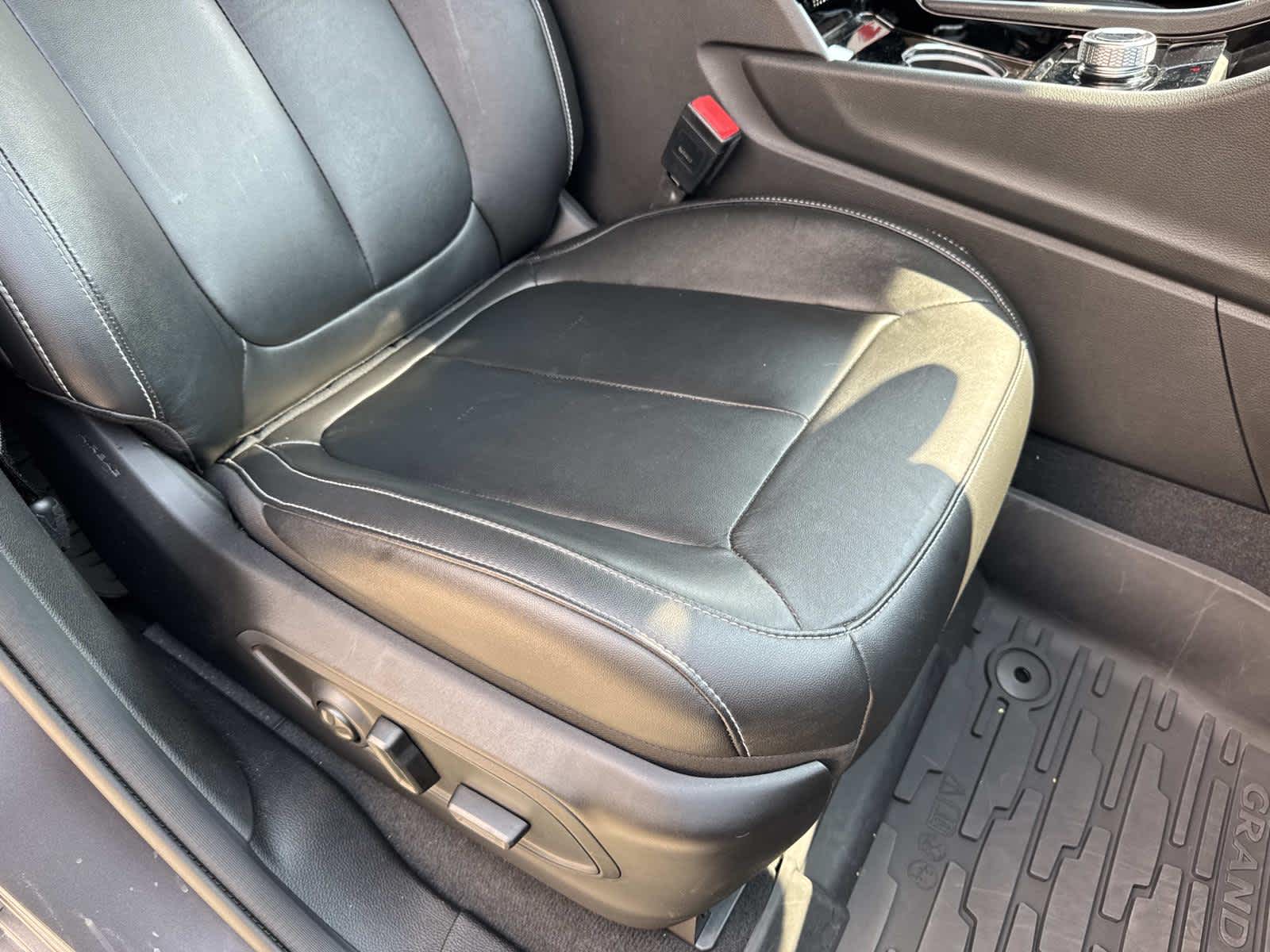 2023 Jeep Grand Cherokee Limited photo 22