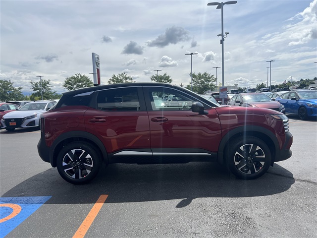 2025 Nissan Kicks SV photo 3