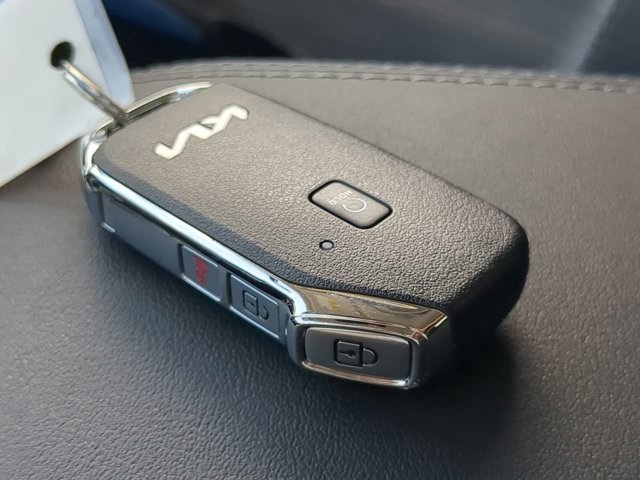 2025 Kia Seltos S photo 24