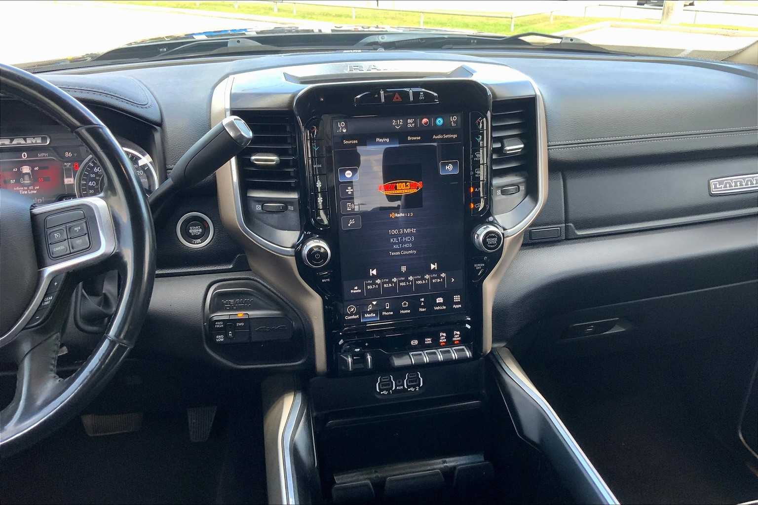 2022 Ram 2500 Laramie photo 6