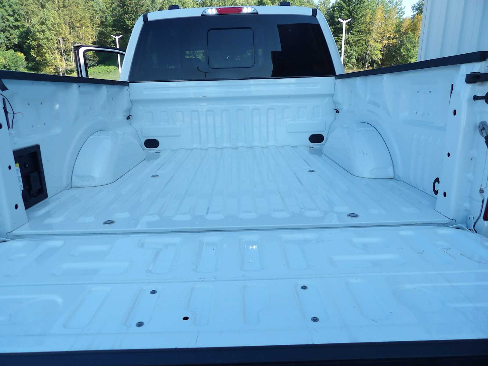2022 Ford F-150 Lariat photo 13