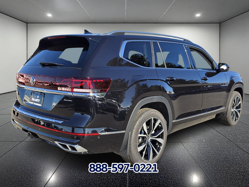 2026 Volkswagen Atlas SEL Premium R-Line photo 2