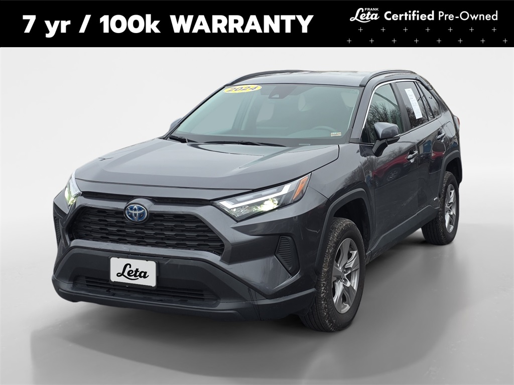 2024 Toyota RAV4 XLE's photo