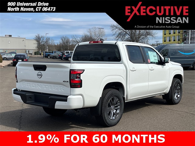 2025 Nissan Frontier SV photo 2