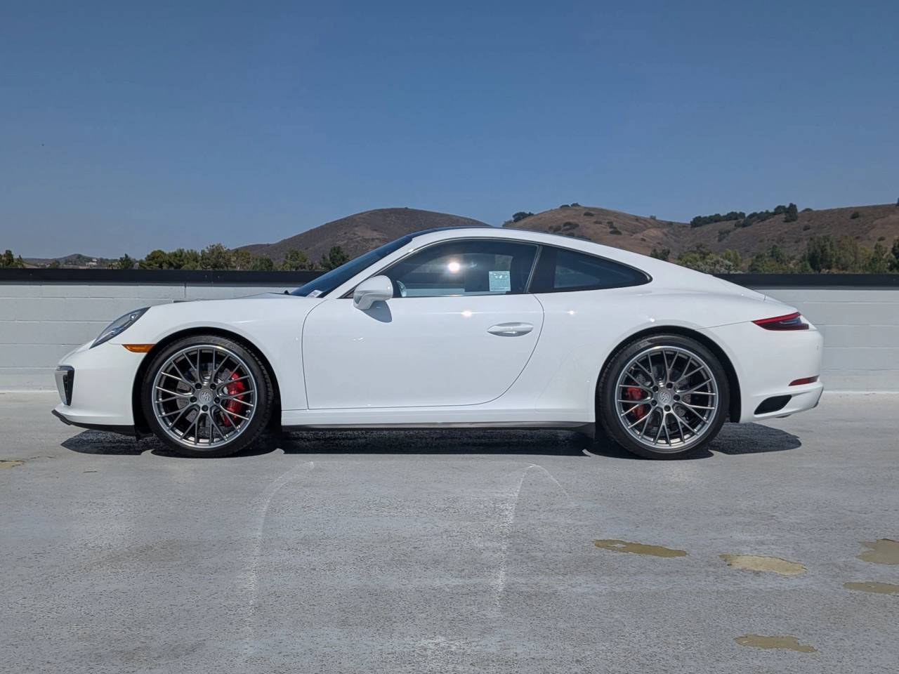 2018 Porsche 911 4S photo 2