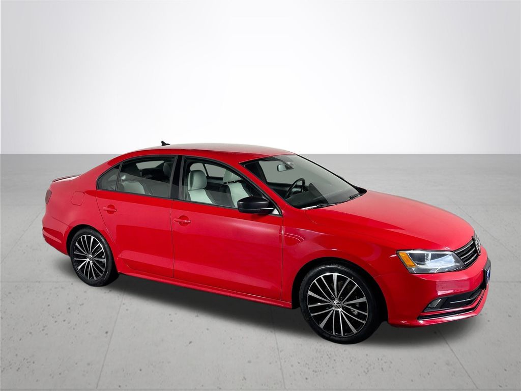 2016 Volkswagen Jetta 1.8T Sport photo 4