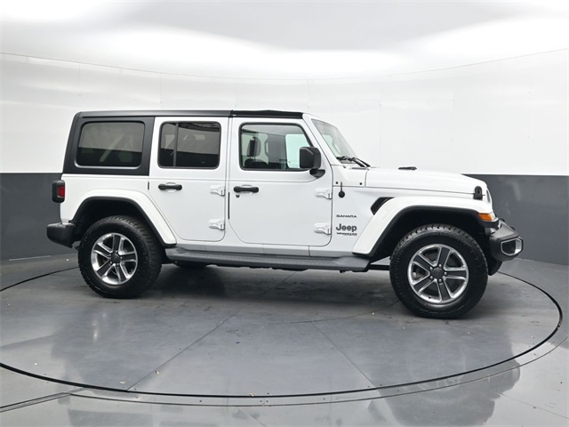 2019 Jeep Wrangler Unlimited Sahara photo 3