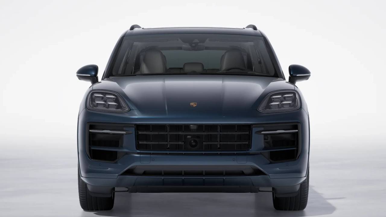 2026 Porsche Cayenne GTS photo 8