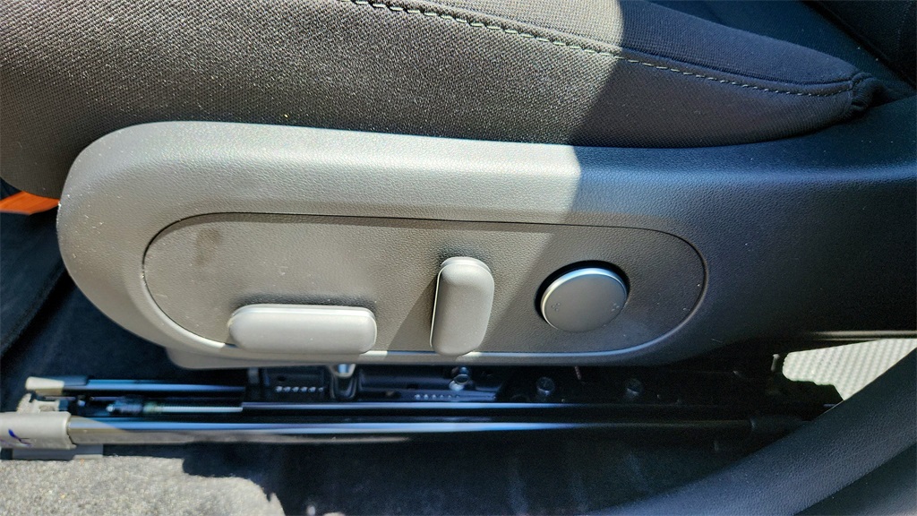 2025 Hyundai Kona SEL photo 20