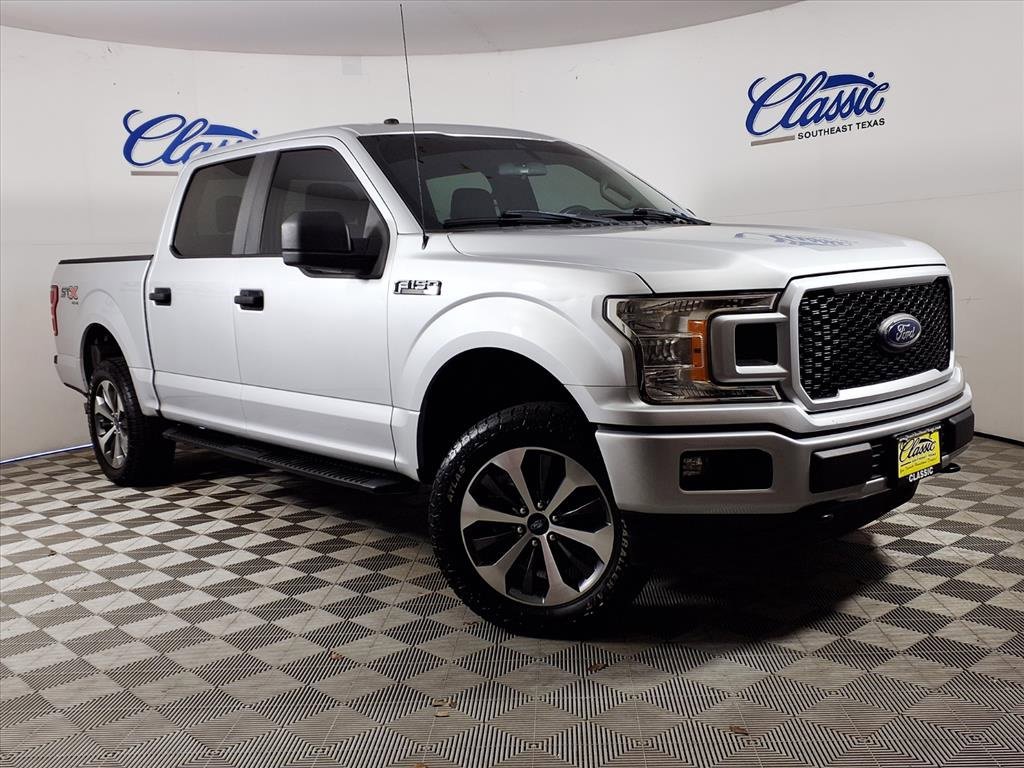 2019 Ford F-150 XL's photo
