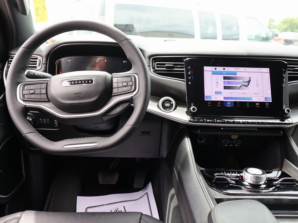 2024 Jeep Wagoneer Series III photo 19