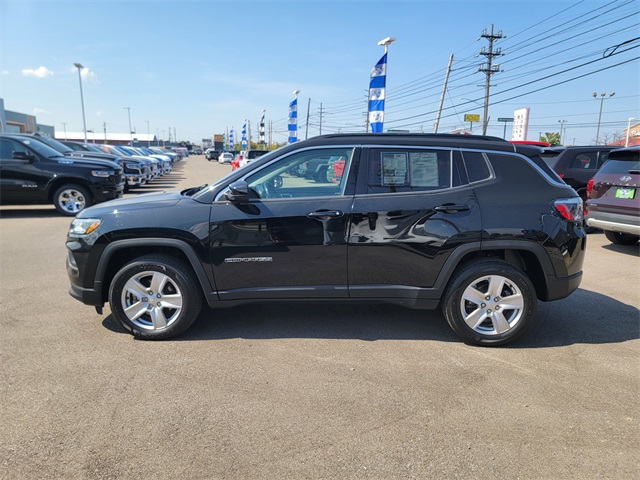 2022 Jeep Compass Latitude photo 5