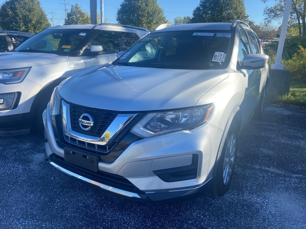 2017 Nissan Rogue S photo 3