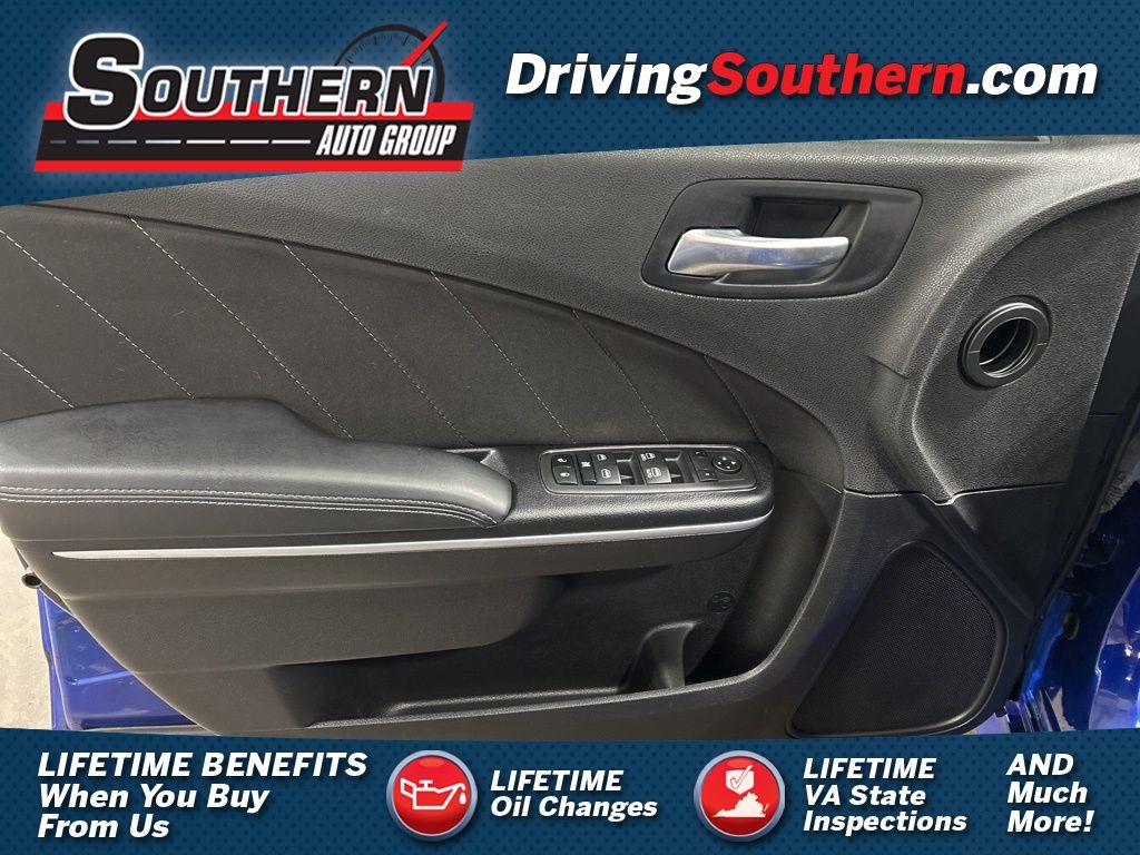 2022 Dodge Charger R/T's photo