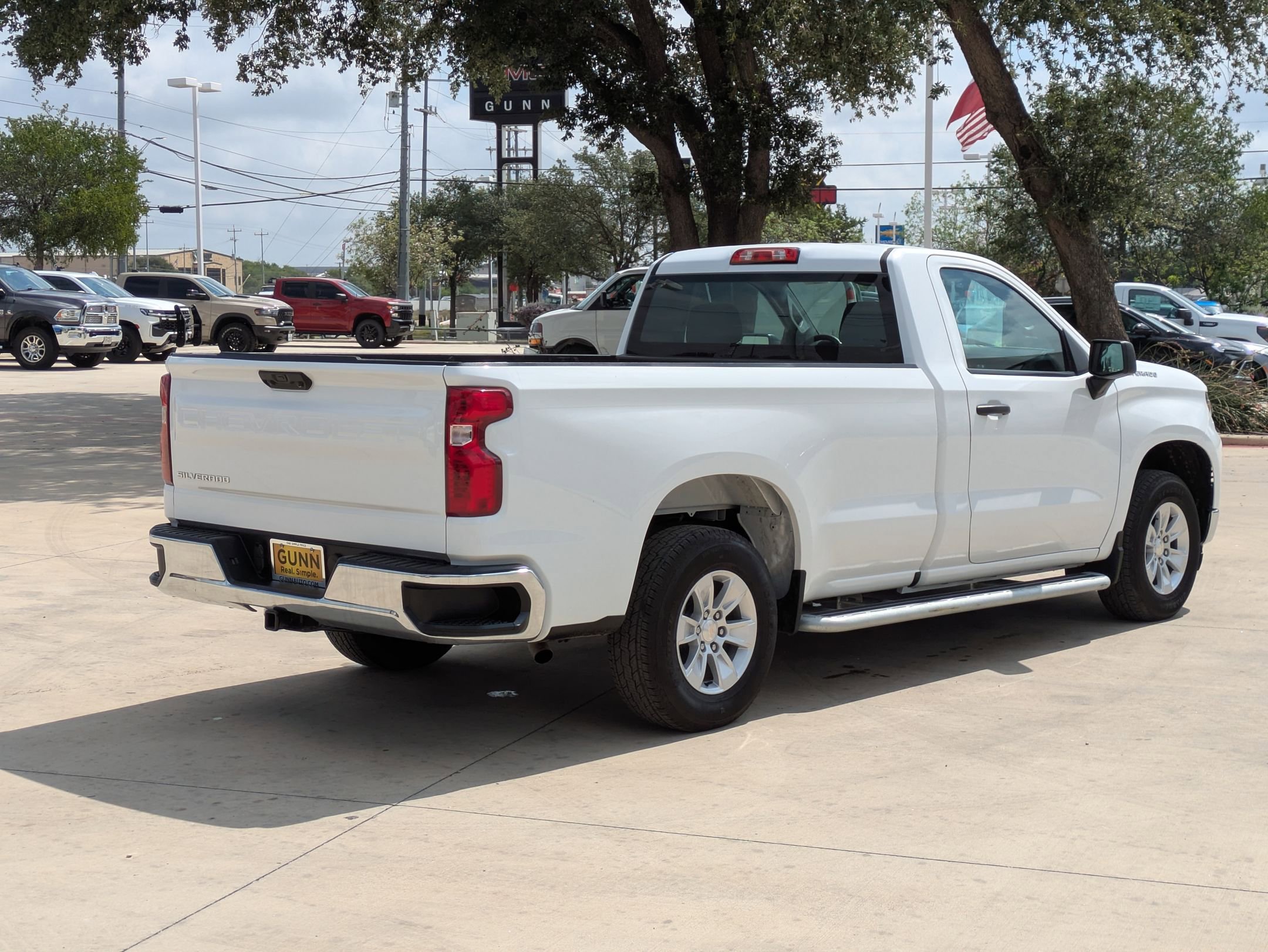 2024 Chevrolet Silverado 1500 Work Truck photo 3