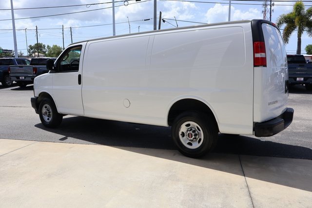 2023 Gmc Savana Cargo 2500 photo 5