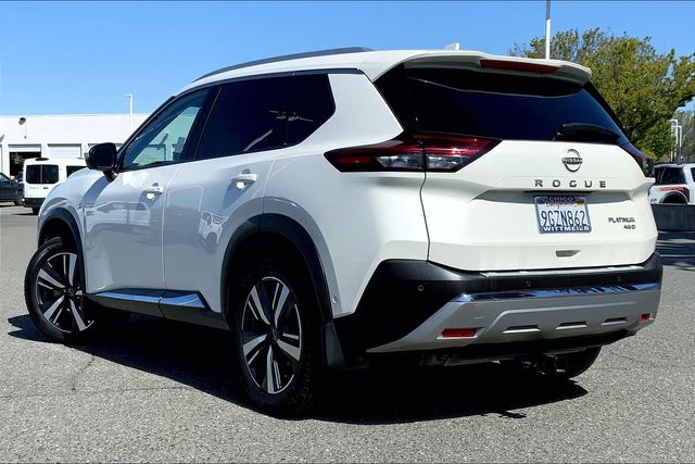 2023 Nissan Rogue Platinum photo 4
