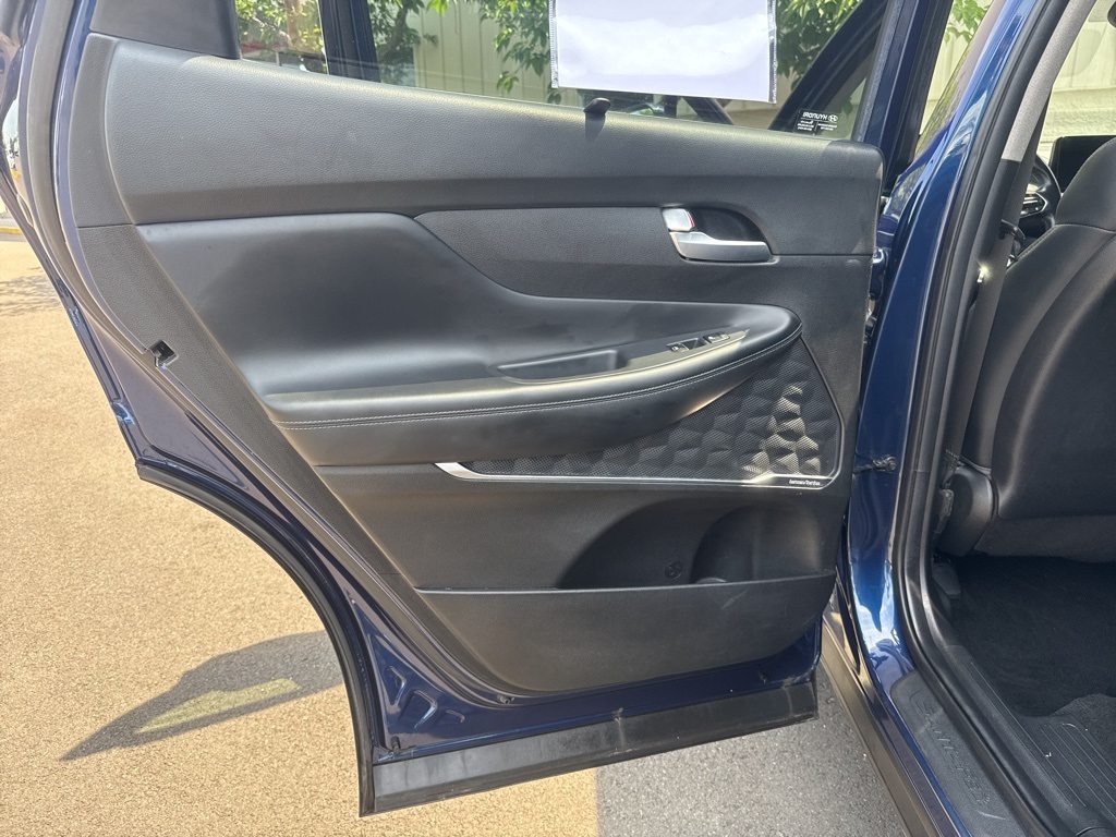2023 Hyundai Santa Fe Limited photo 9