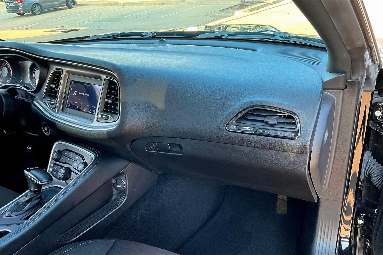 2022 Dodge Challenger R/T photo 15