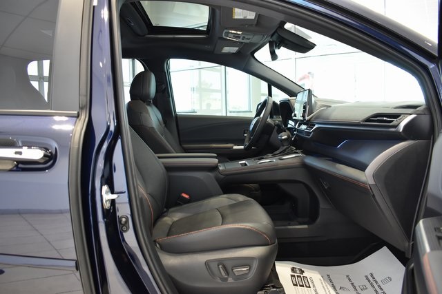 2023 Toyota Sienna XSE photo 12