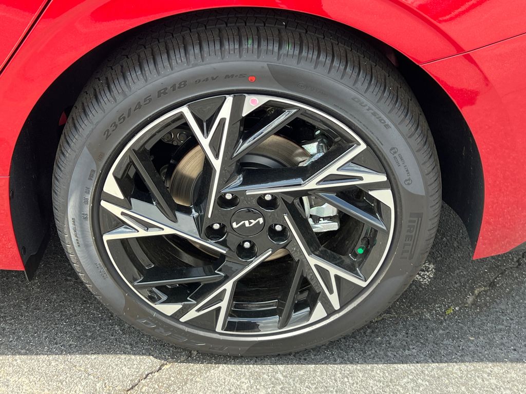 2025 Kia K5 GT-Line photo 19