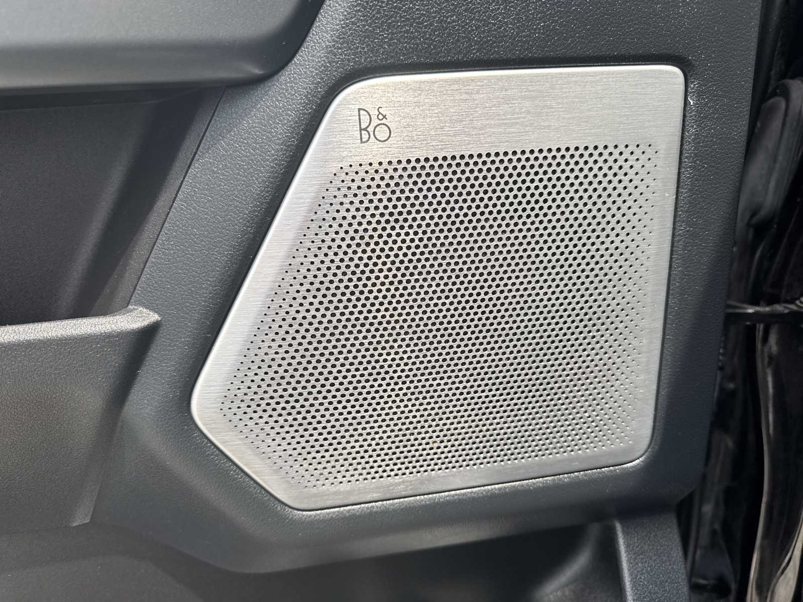2022 Ford F-150 Lariat photo 19