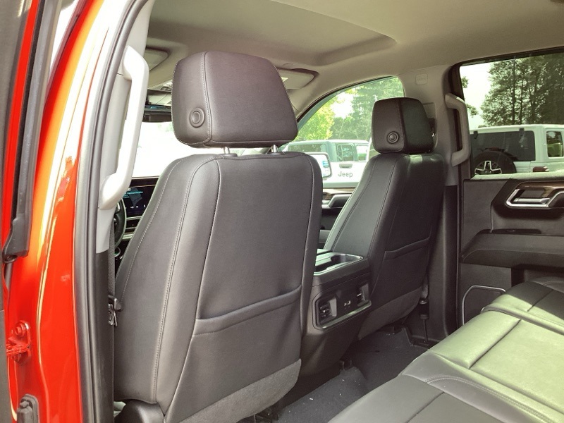 2023 Chevrolet Silverado 1500 RST photo 17