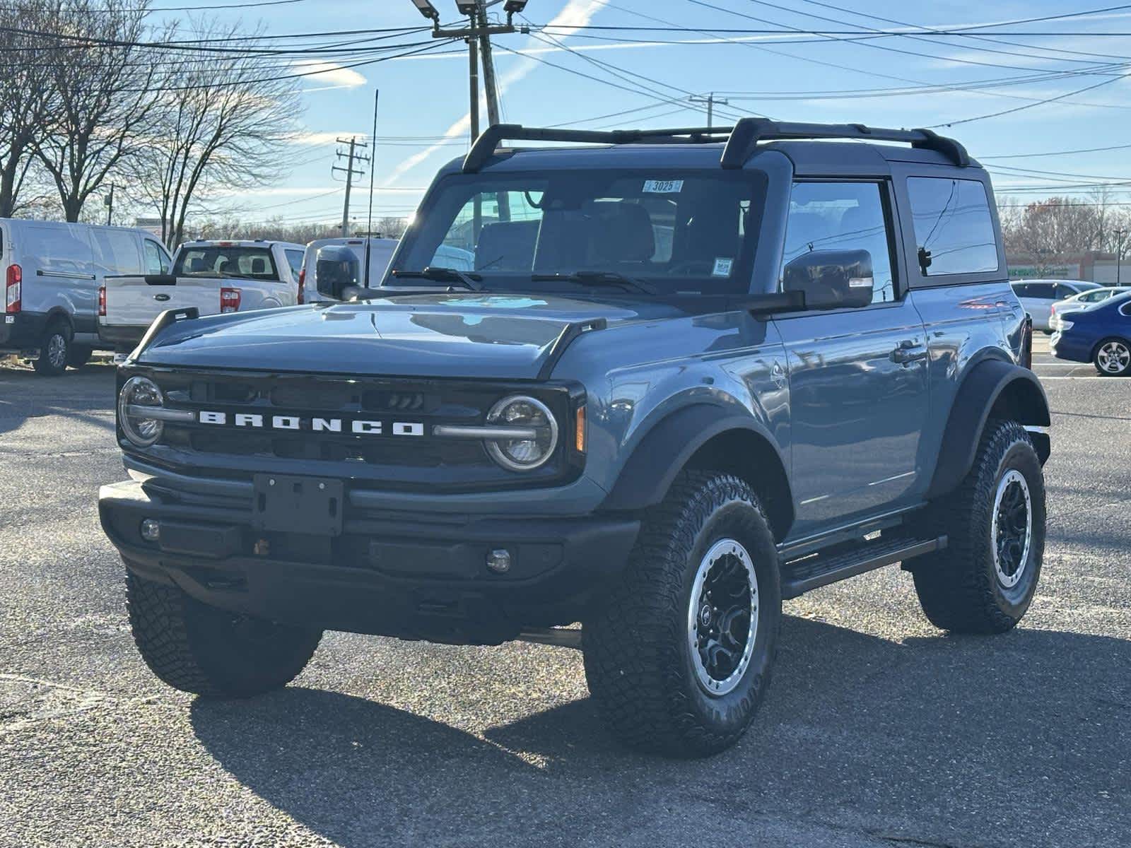 2023 Ford Bronco 2-Door Outer Banks's photo
