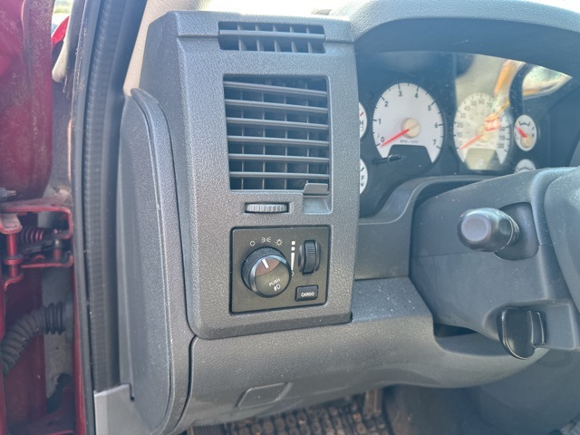 2007 Dodge Ram SLT photo 16