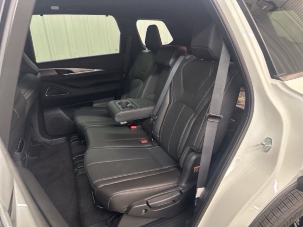 2025 Infiniti QX60 Luxe photo 22