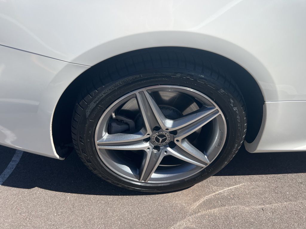 2018 Mercedes Benz E 400 photo 6