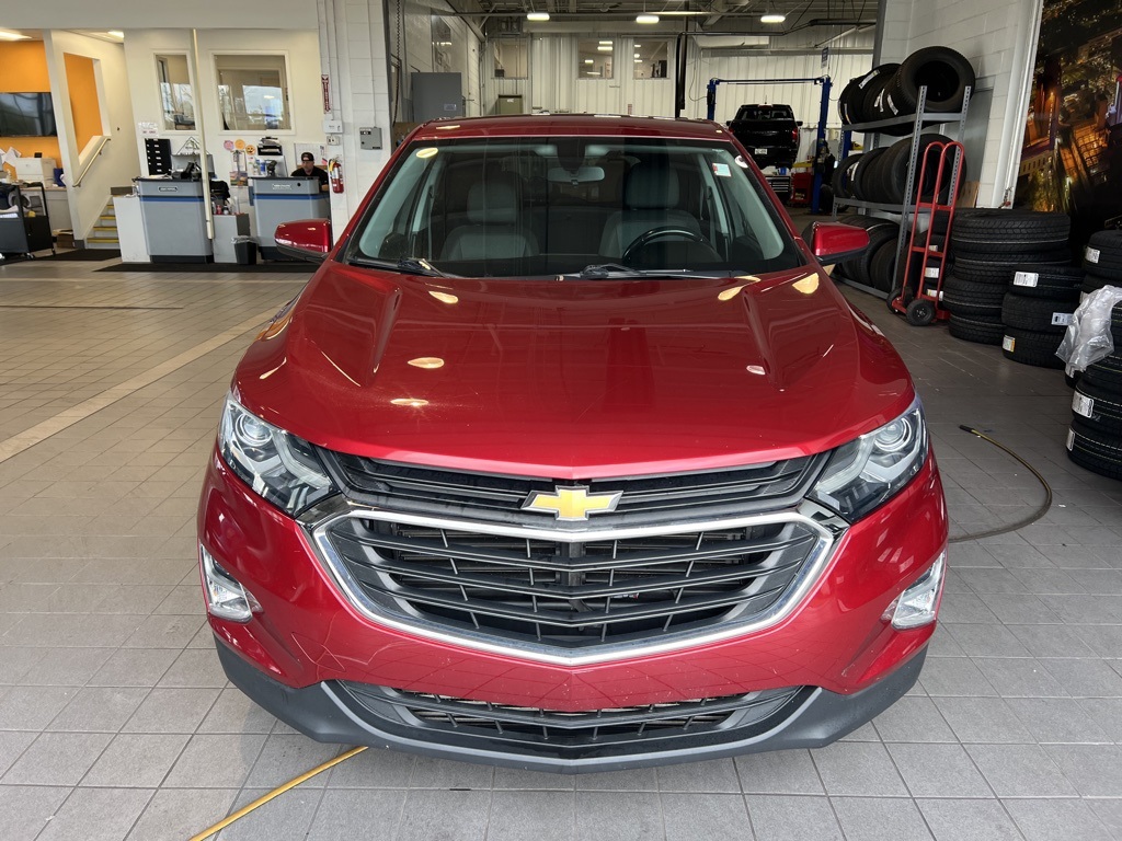 2019 Chevrolet Equinox LT photo 2