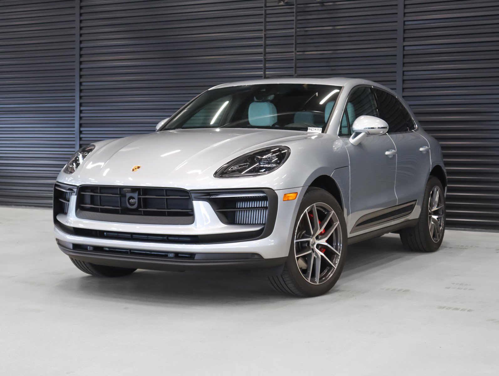 2026 Porsche Macan S's photo