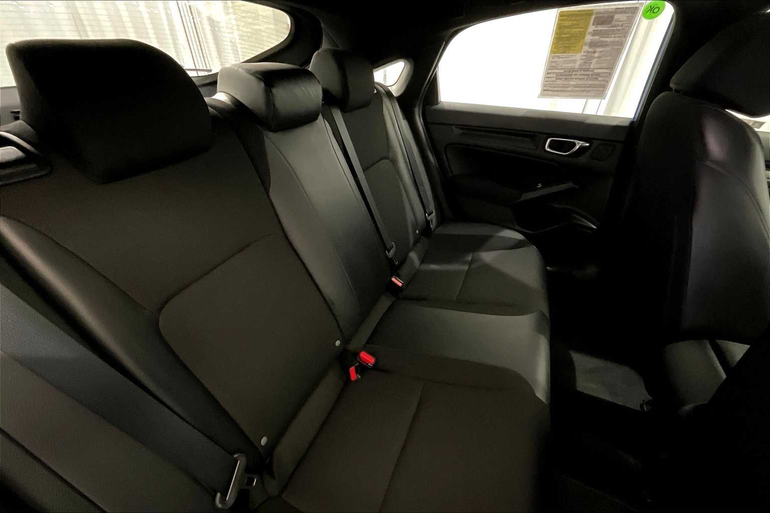 2022 Honda Civic Hatchback Sport photo 16