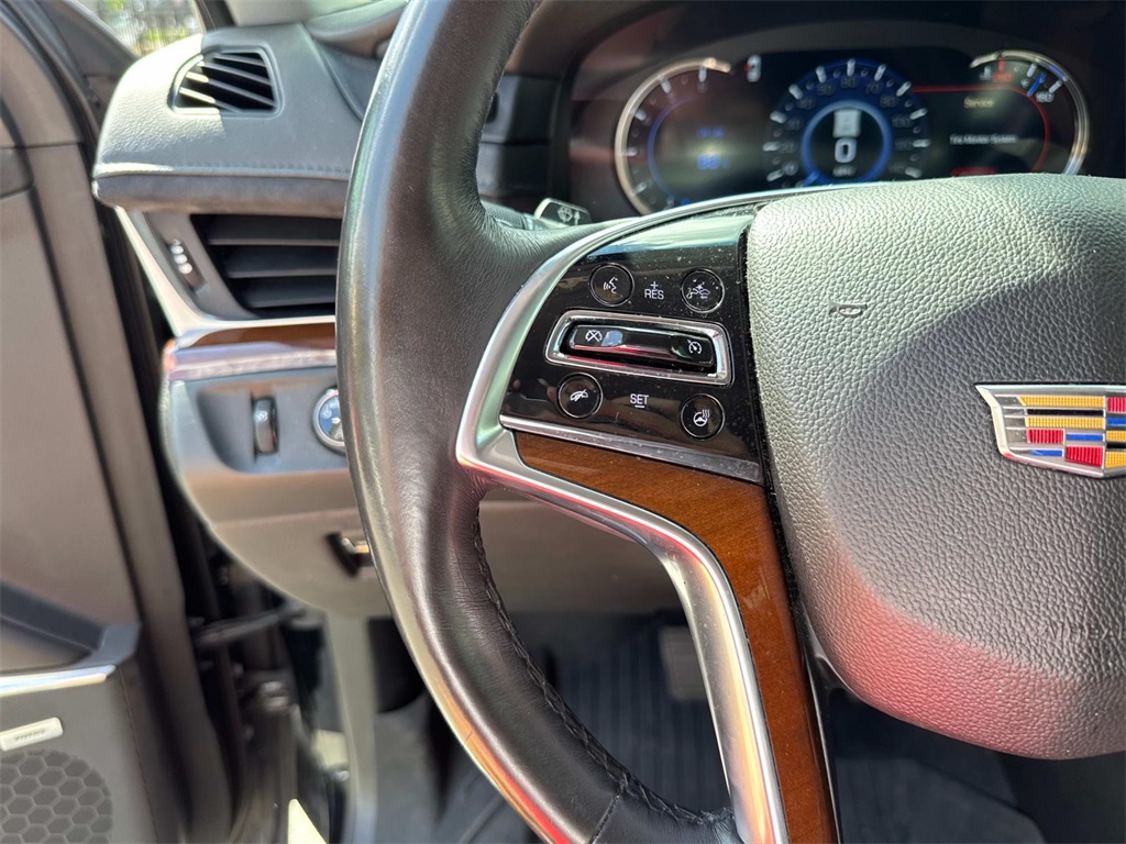 2019 Cadillac Escalade Premium Luxury photo 18