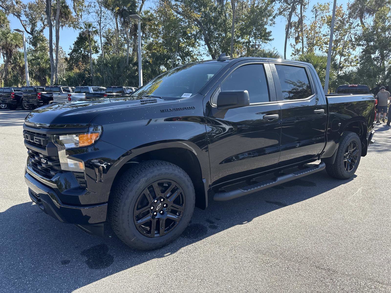 2026 Chevrolet Silverado 1500 Custom photo 4