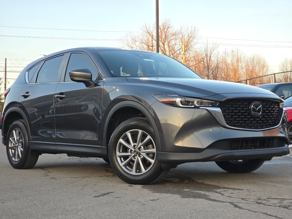 2023 Mazda CX-5 S Select Package's photo