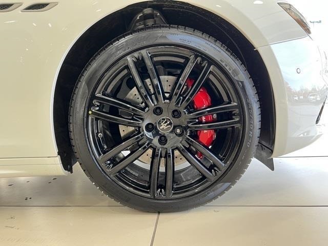 2024 Maserati Ghibli Modena photo 28